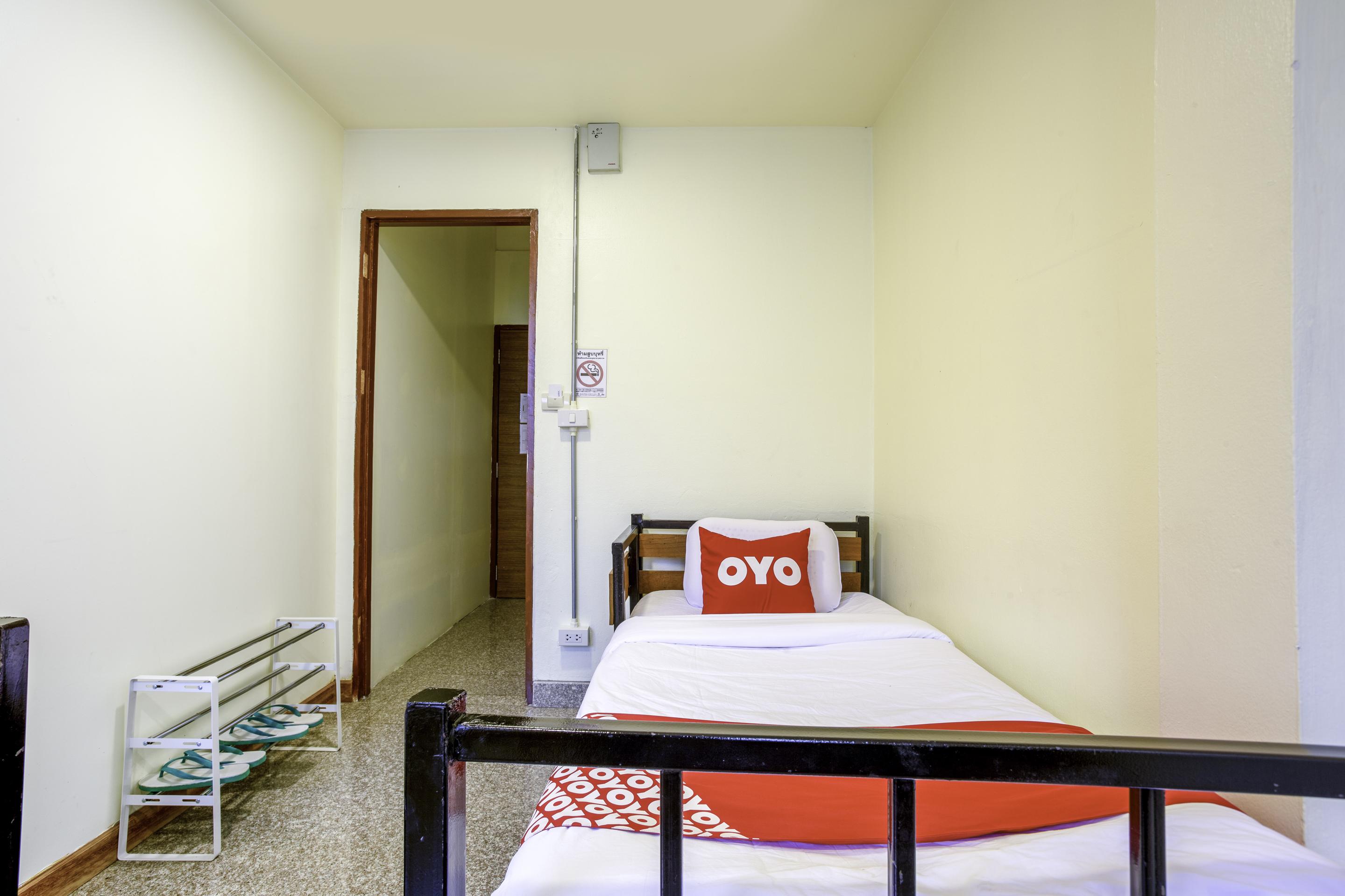 OYO 928 Leaf Hostel Chiang Mai Buitenkant foto