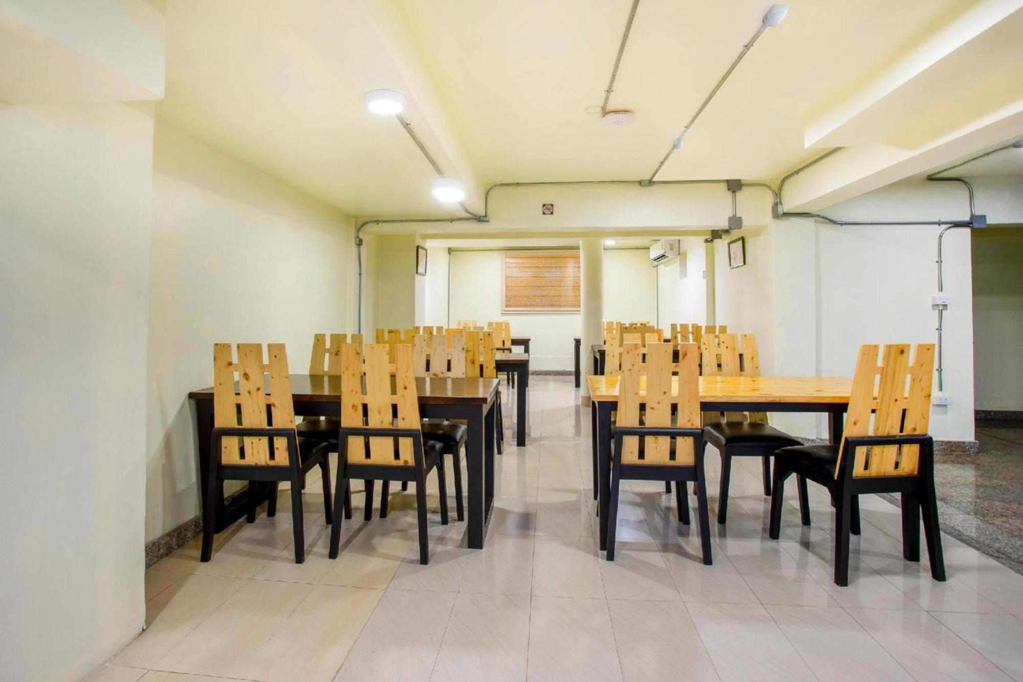 OYO 928 Leaf Hostel Chiang Mai Buitenkant foto