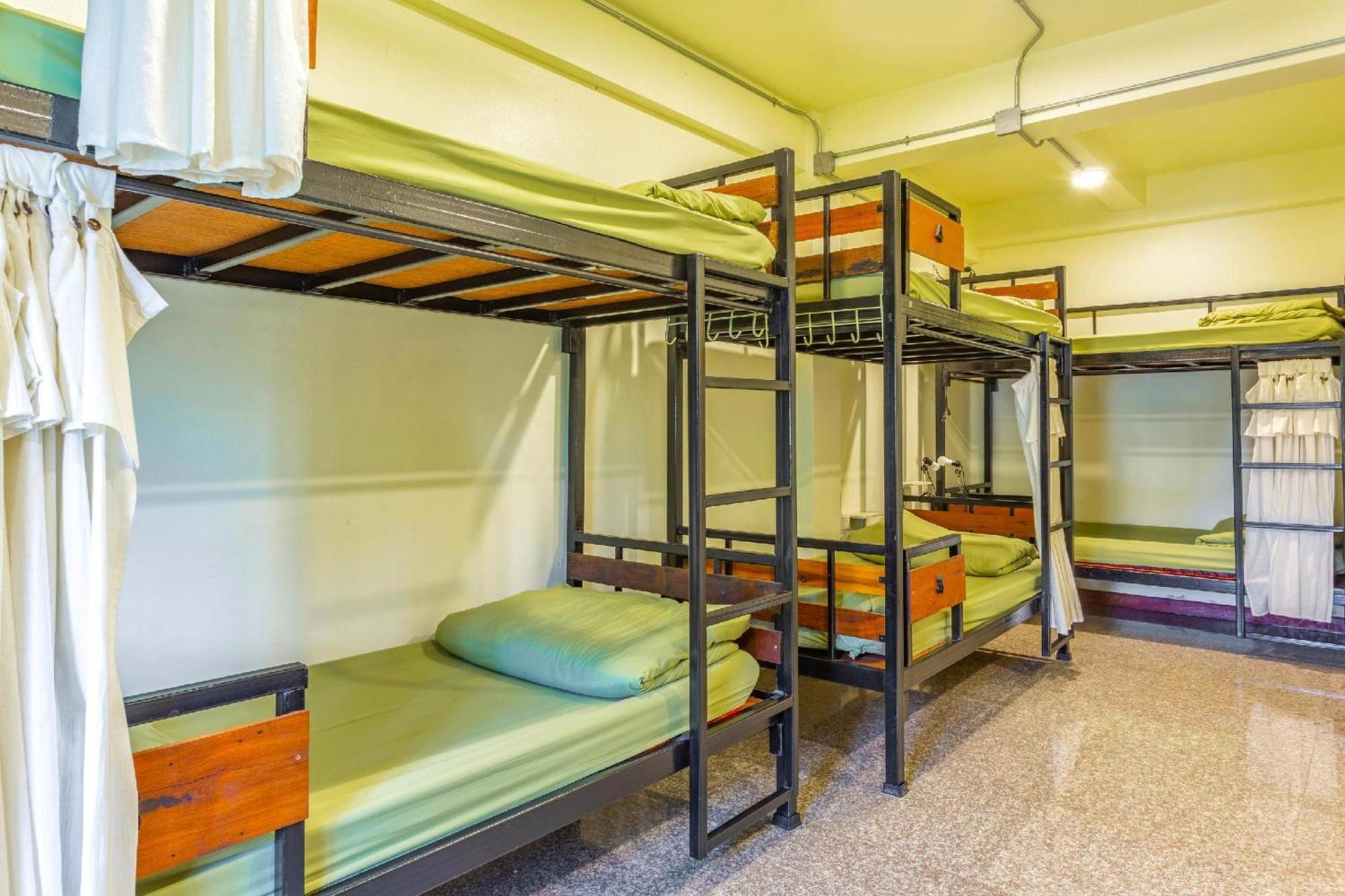 OYO 928 Leaf Hostel Chiang Mai Buitenkant foto